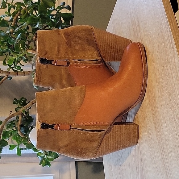 rag & bone KENDALL Tonal Block Suede  & Leather booties - Picture 2 of 8